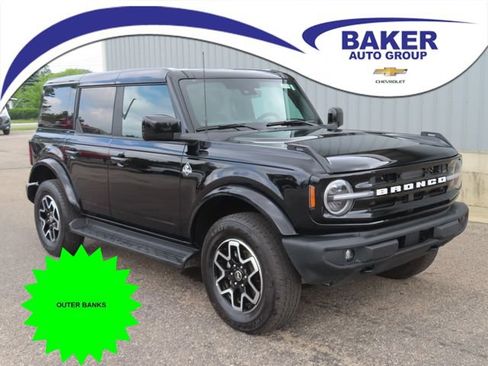 Used 2025 Ford Bronco Outer Banks AWD/4WD image 1