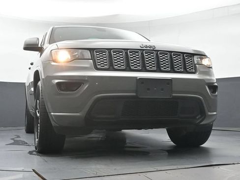 Used 2021 Jeep Grand Cherokee Laredo X AWD/4WD image 33