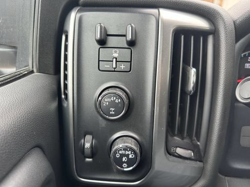 Used 2017 Chevrolet Silverado 1500 LT w/ All Star Edition AWD/4WD image 20