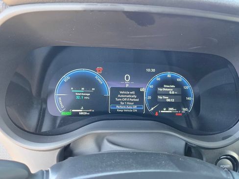 Used 2025 Toyota Sienna XSE w/ XSE Plus Package AWD/4WD image 18