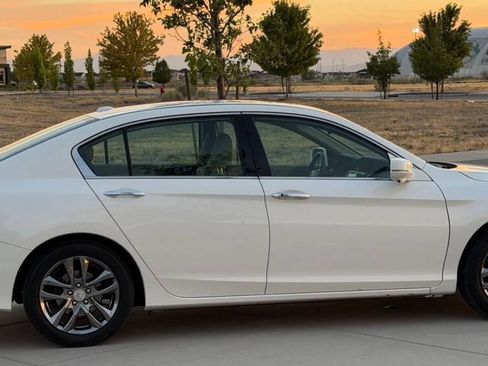 Used 2017 Honda Accord EX-L image 5