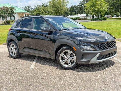 Used 2023 Hyundai Kona SEL FWD image 1