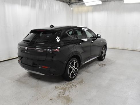Used 2024 Alfa Romeo Tonale Ti image 5