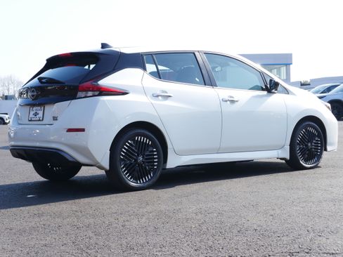 Used 2024 Nissan Leaf SV Plus image 6