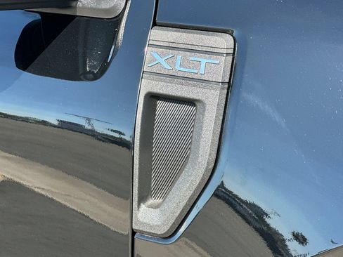 Certified 2025 Ford Maverick XLT image 25