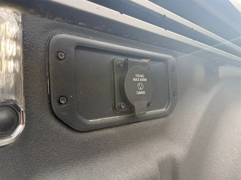 Used 2025 RAM 1500 Big Horn image 27