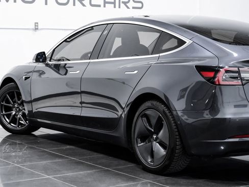 Used 2018 Tesla Model 3 Long Range image 19