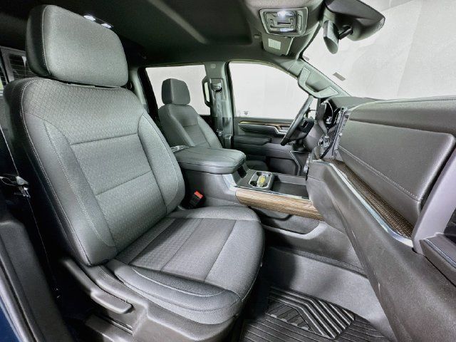 Used 2025 Chevrolet Silverado 2500 LT w/ All Star Edition AWD/4WD image 28