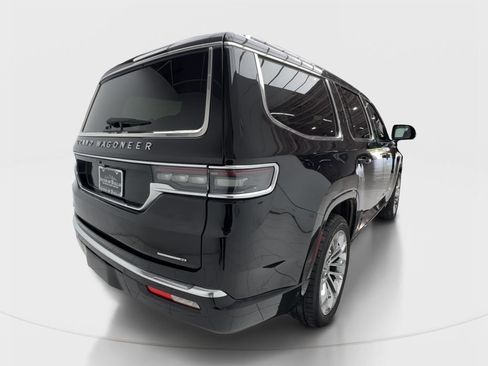 Used 2023 Jeep Grand Wagoneer Series II w/ Flexible Seating Group AWD/4WD image 7