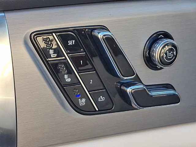 Certified 2026 Cadillac Vistiq Luxury AWD/4WD image 25