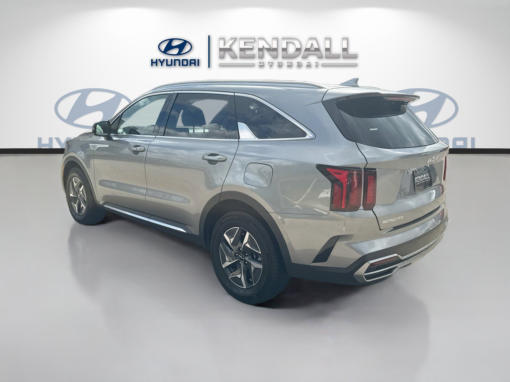 Used 2023 Kia Sorento EX FWD image 4