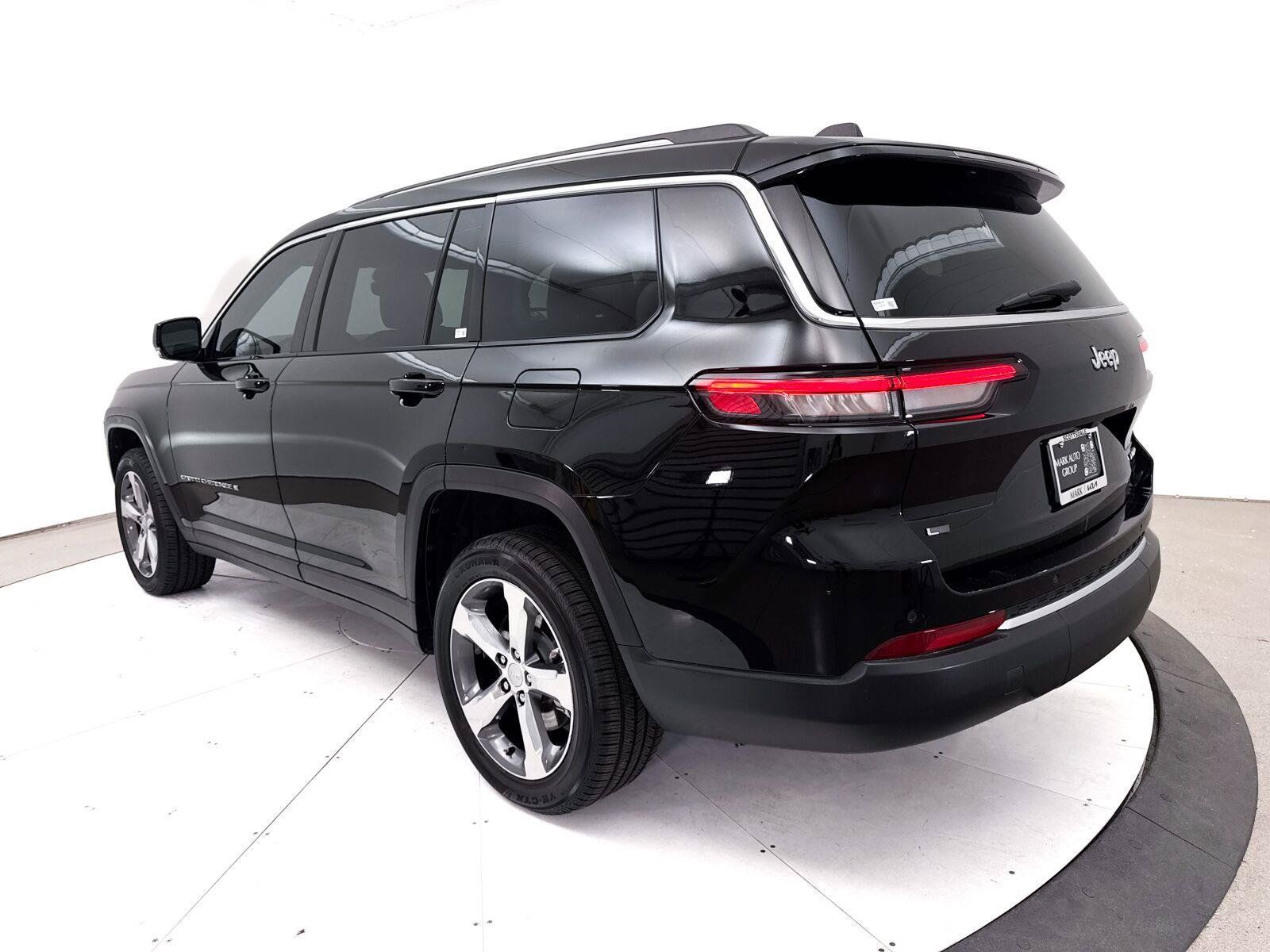 Used 2021 Jeep Grand Cherokee L Limited RWD image 12