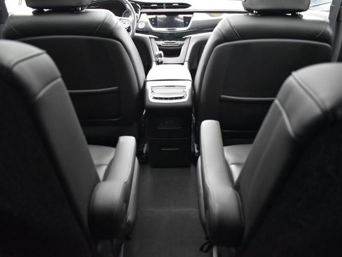 Used 2021 Cadillac XT6 Sport image 32