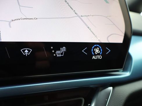 New 2026 Chevrolet Equinox EV LT image 19