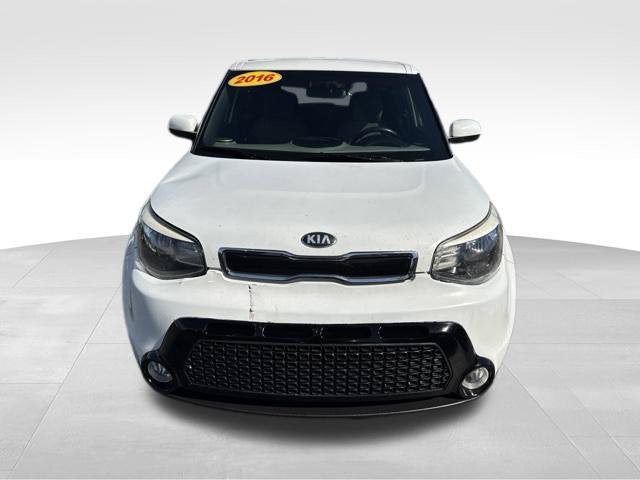 Used 2016 Kia Soul + FWD image 2