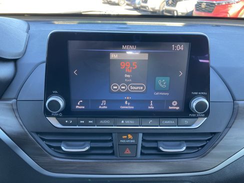 Used 2023 Nissan Altima 2.5 SV image 22