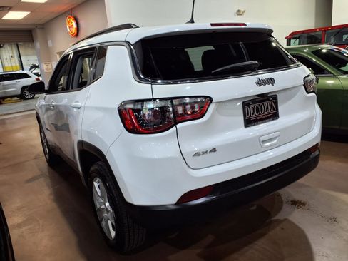 Used 2022 Jeep Compass Latitude AWD/4WD image 4