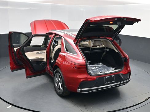 New 2026 Genesis GV70 2.5T Select image 23