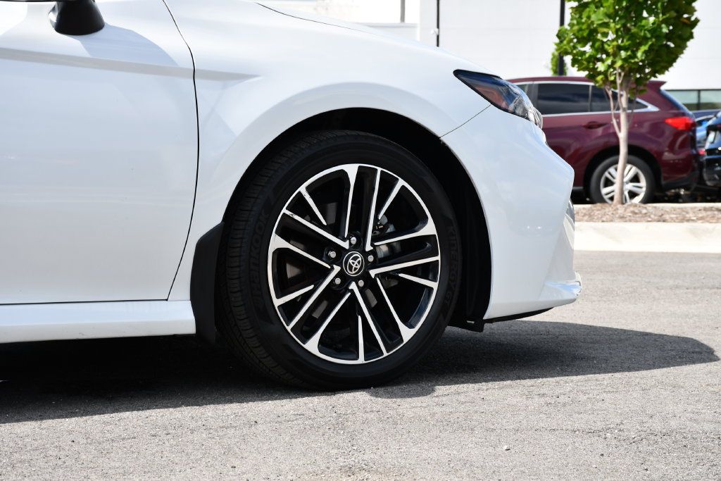Used 2025 Toyota Camry XLE w/ Premium Plus Package FWD image 9
