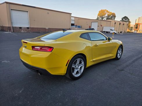 Used 2016 Chevrolet Camaro LT image 5