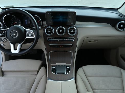 Used 2020 Mercedes-Benz GLC 300 image 16