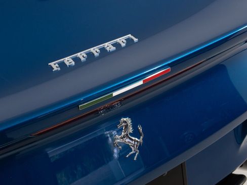 Used 2021 Ferrari 812 GTS RWD image 22