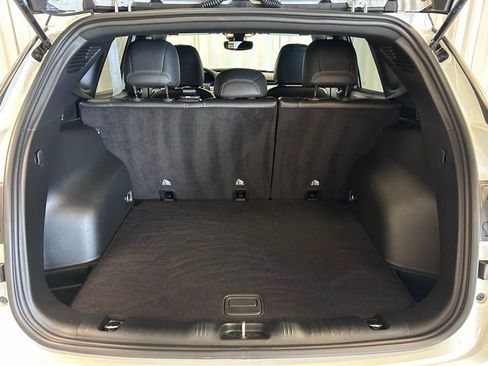 Used 2024 Jeep Compass Limited image 27