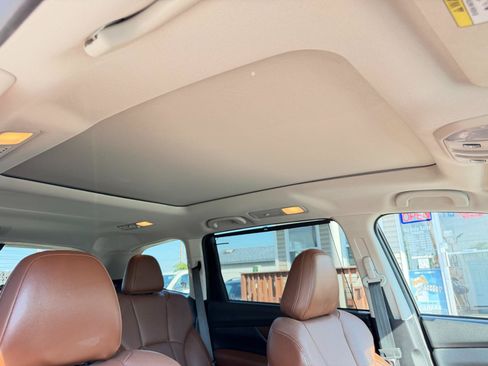 Used 2019 Subaru Ascent Touring w/ Popular Package #3 AWD/4WD image 64