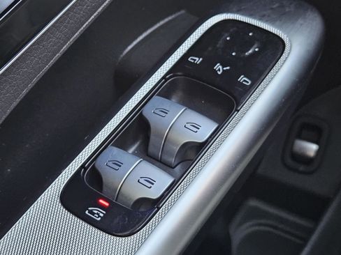 Certified 2025 Mercedes-Benz GLC 300 300 image 14