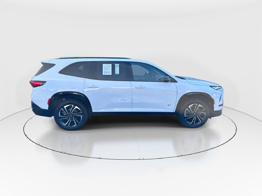 Used 2025 Buick Enclave Sport Touring FWD image 9