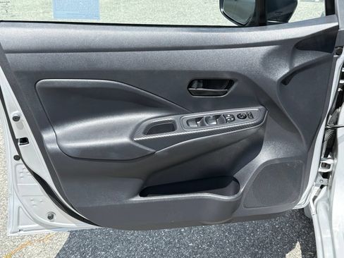 Used 2025 Nissan Versa S w/ Trunk Package FWD image 19