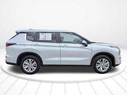 Used 2025 Mitsubishi Outlander ES