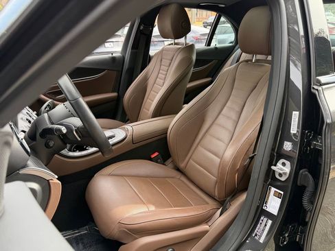 Used 2023 Mercedes-Benz E 450 E 450 image 26