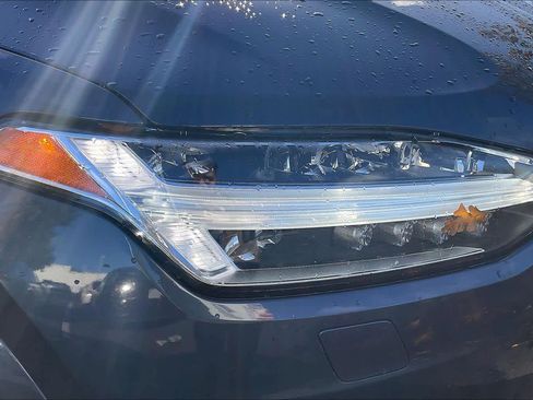 Used 2021 Volvo XC90 T5 Momentum w/ Protection Package Premier image 30