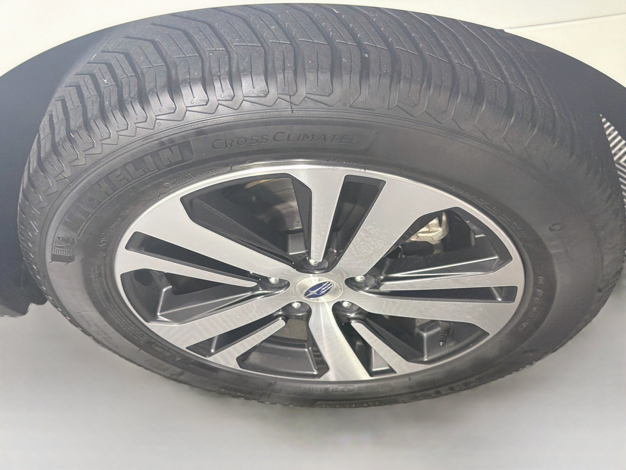 Used 2019 Subaru Outback 2.5i Limited AWD/4WD image 11