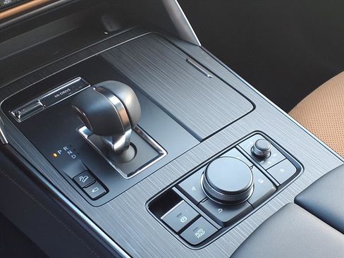 Certified 2025 MAZDA CX-70 3.3 Turbo S w/ Premium Plus image 18