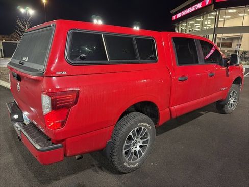 Used 2022 Nissan Titan SV w/ SV Convenience Package image 9