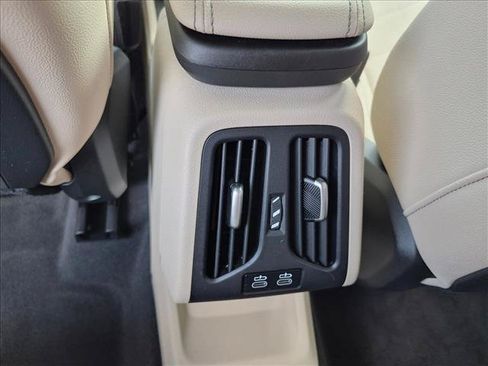 Used 2023 BMW X1 xDrive28i w/ M Sport Package AWD/4WD image 18