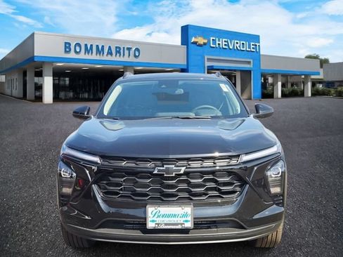 New 2026 Chevrolet Trax LT w/ Driver Confidence Package FWD image 5
