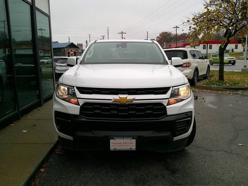 Used 2022 Chevrolet Colorado LT w/ Fleet Safety Package image 3