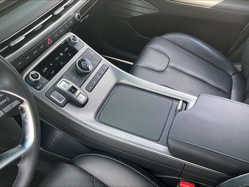 Used 2024 Hyundai Palisade Calligraphy FWD image 18