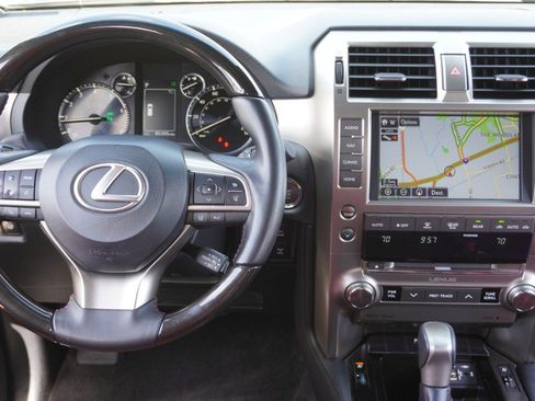 Used 2021 Lexus GX 460 Premium w/ Premium Package AWD/4WD image 29