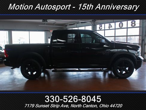 Used 2019 RAM 1500 Classic SLT w/ Black Appearance Group image 10
