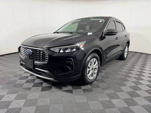 Used 2023 Ford Escape Active image 10