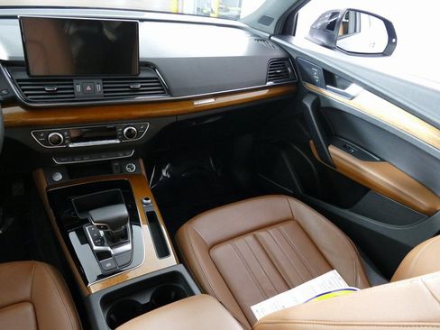 Certified 2023 Audi Q5 2.0T Premium Plus image 28