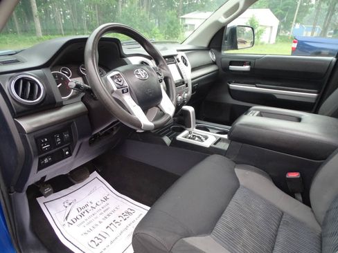 Used 2016 Toyota Tundra CrewMax w/ TRD Off-Road Pkg AWD/4WD image 13