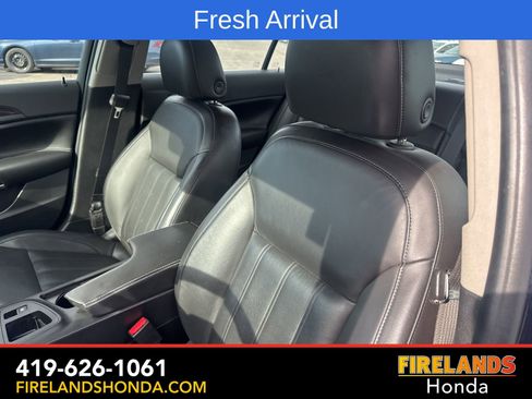 Used 2015 Buick Regal image 16