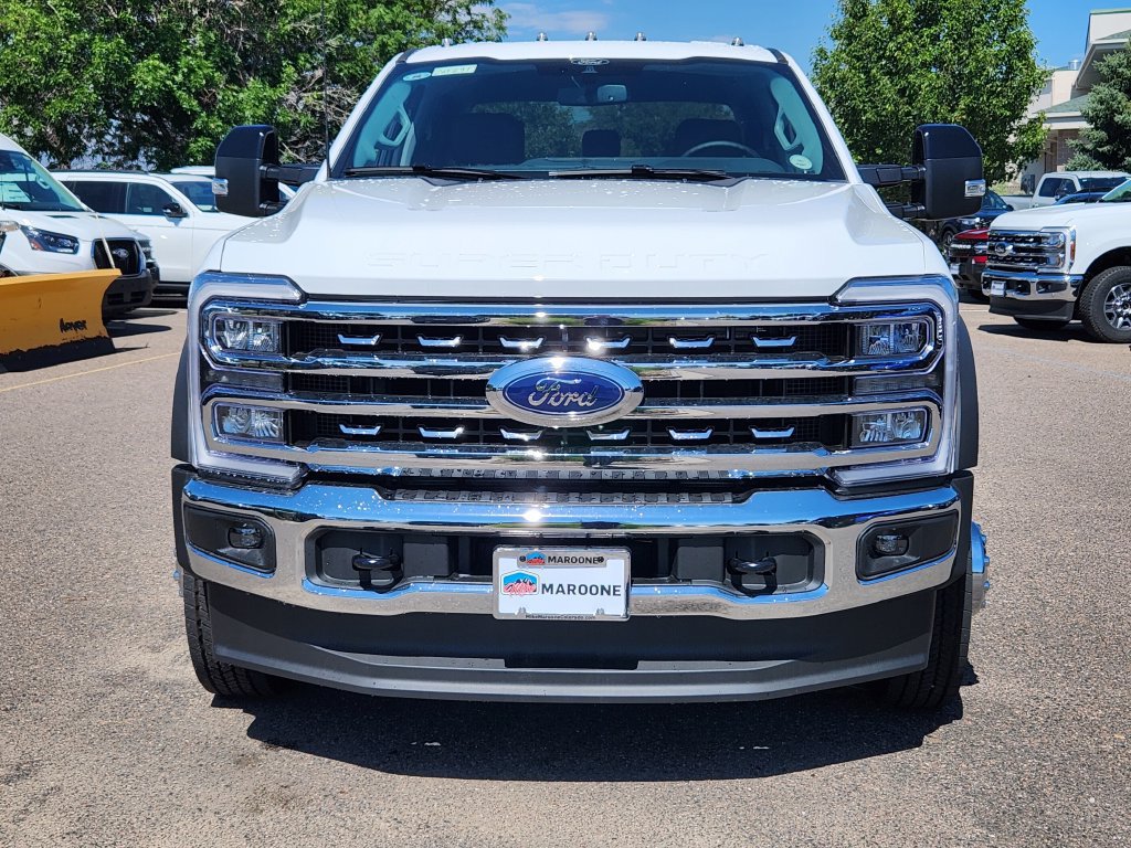 New 2026 Ford F550 4x4 Crew Cab image 2