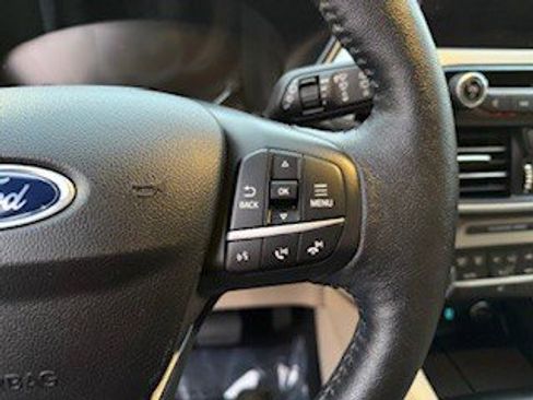 Used 2020 Ford Escape SEL image 27