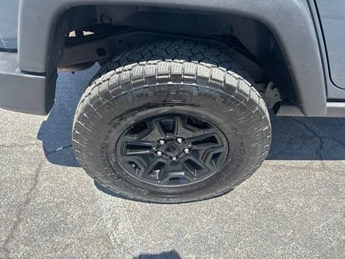 Used 2017 Jeep Wrangler Unlimited Sport AWD/4WD image 9